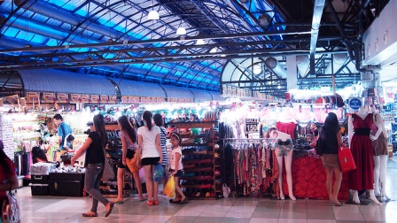 BUYING FAKE BAGS, SHOES, WATCH AT GREENHILLS SHOPPING CENTER